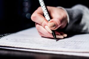 grafologia , pisanie ekspresywne to świetna terapia